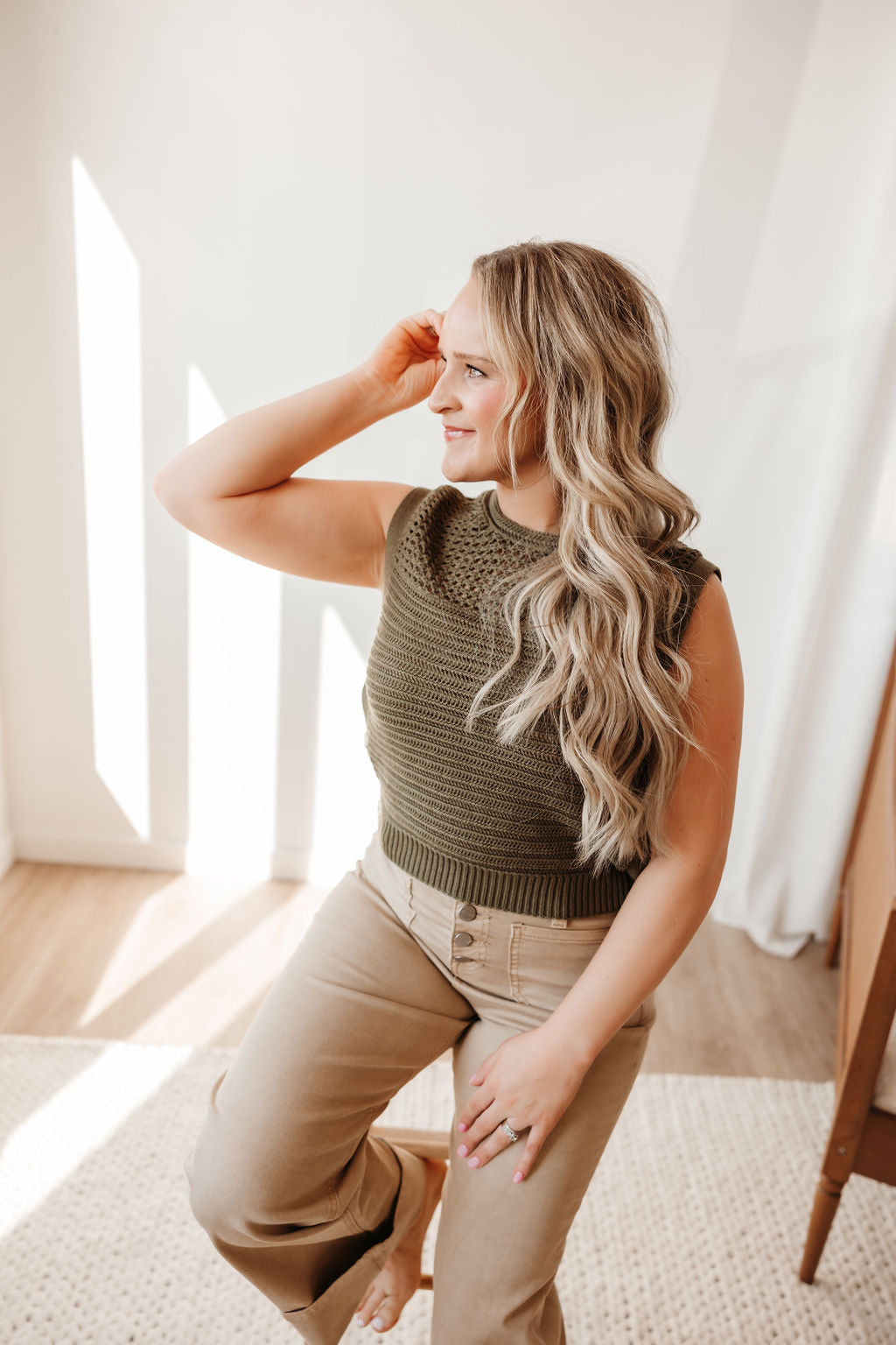 Side Button Sleeveless Top