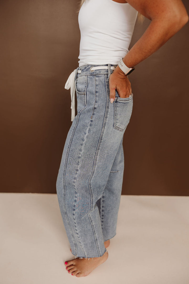 Risen Barrel Jeans with Drawstring