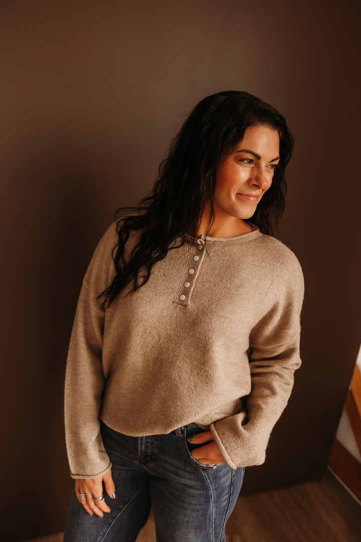 Vinne Henley Sweater