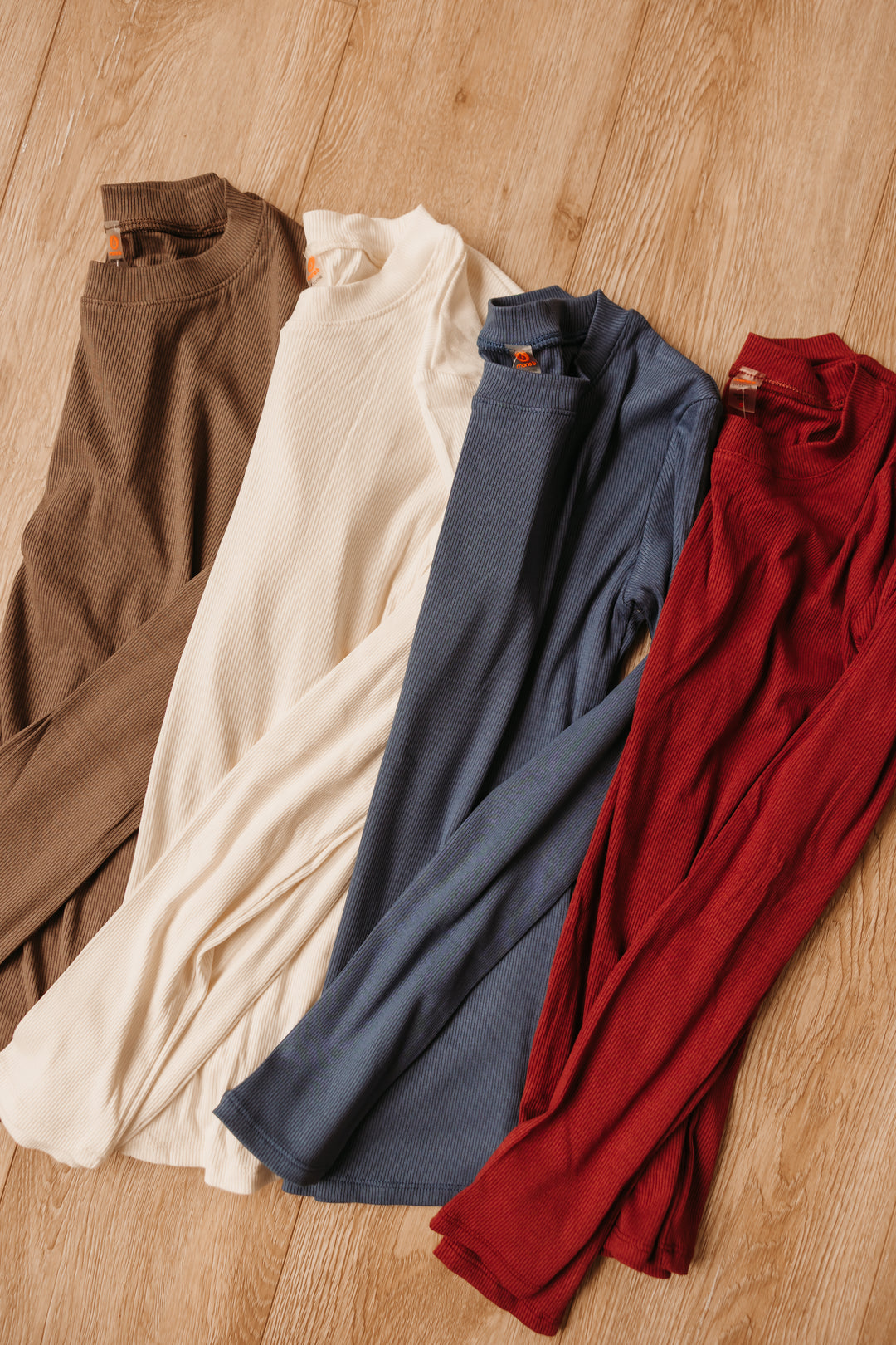 Essential L/S Ribbed Top