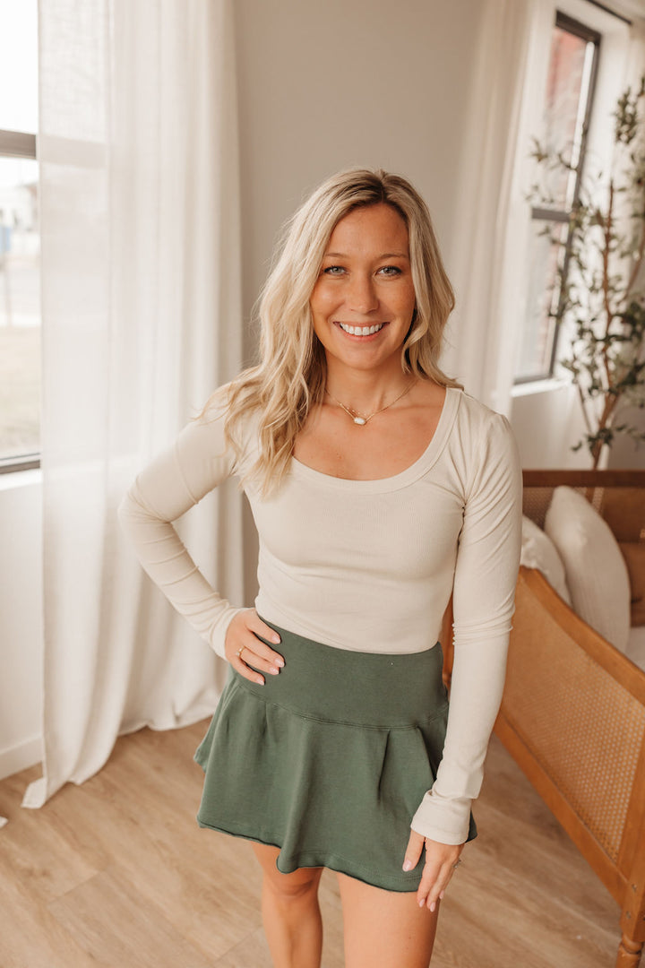 Scoop Neck Ribbed L/S Top
